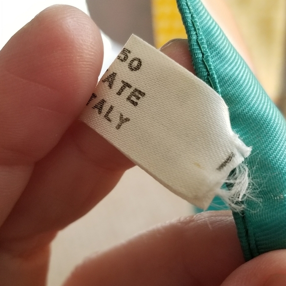 Relisted -Vintage Jaques Piaget scarf houndstooth long - Picture 6 of 12